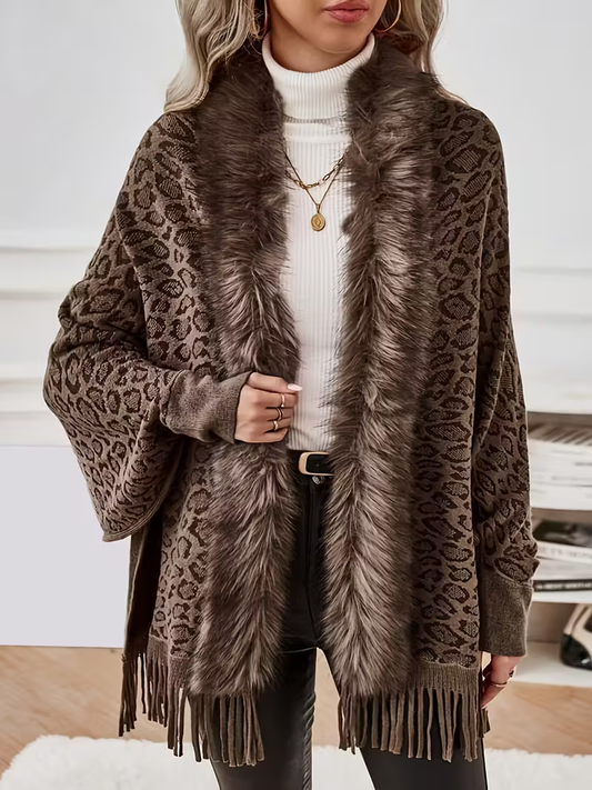 Kadınlar için leopar desenli, yarasa kollu şık hırka.