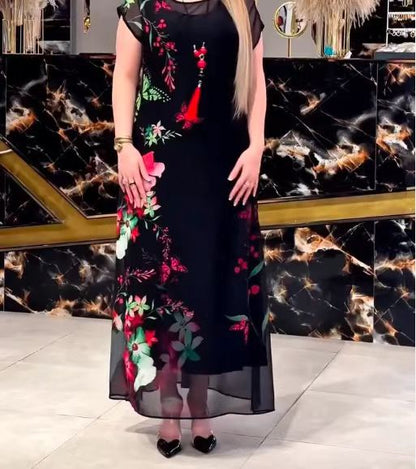 Kadınlar için şık çiçekli tül elbise