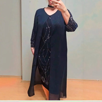 Şifon taklit kumaştan yapılmış güzel iki parçalı elbise