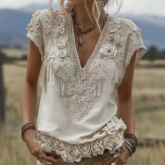 Kadınlar için gül işlemeli, kısa kollu keten karışımlı V yakalı tişört