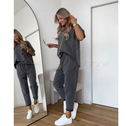 Kadın Modası 2 Parçalı Pamuklu Takım Elbise